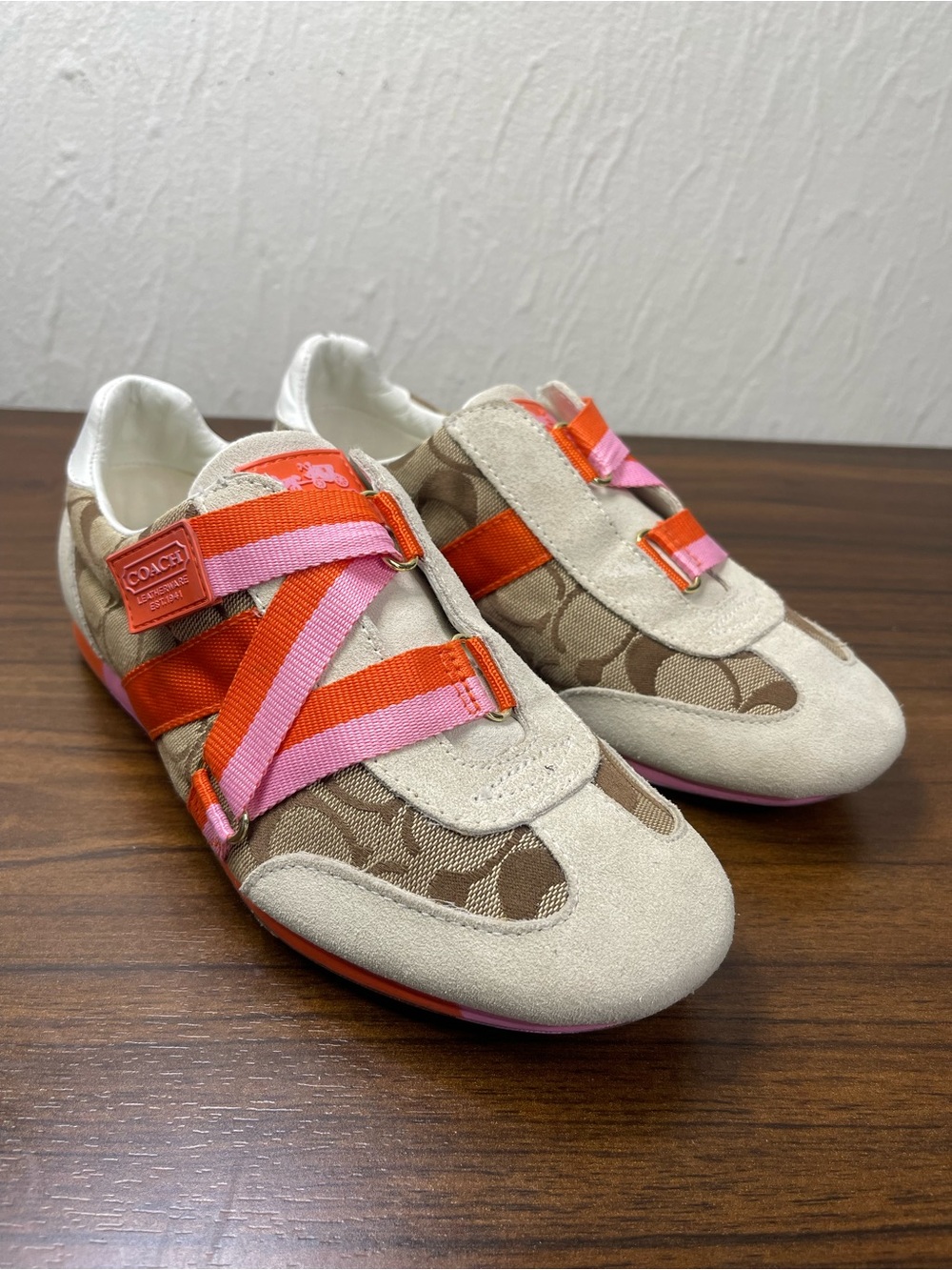 Coach Juli Tan w/ Orange n Pink Strap Sneaker size 7M